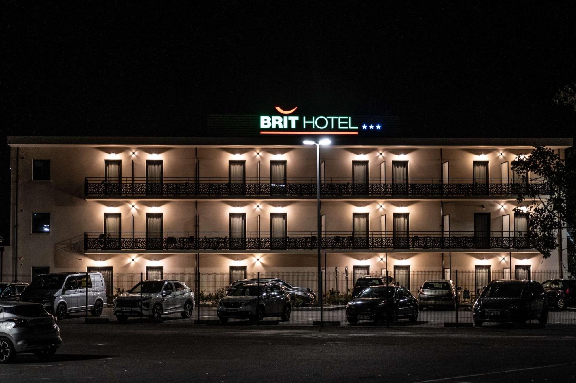 Brit Hotel Privilege Фіжак Екстер'єр фото