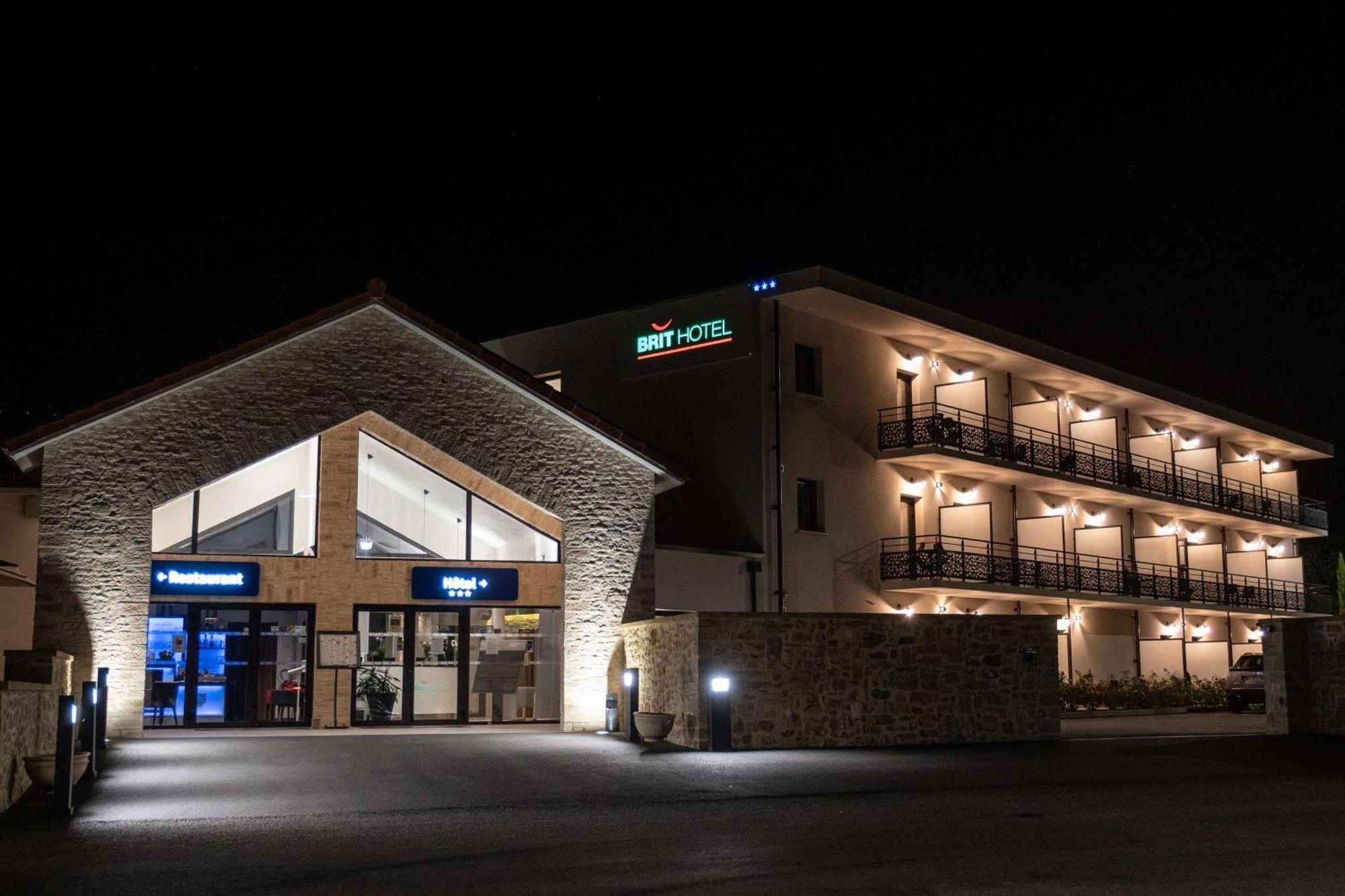 Brit Hotel Privilege Фіжак Екстер'єр фото