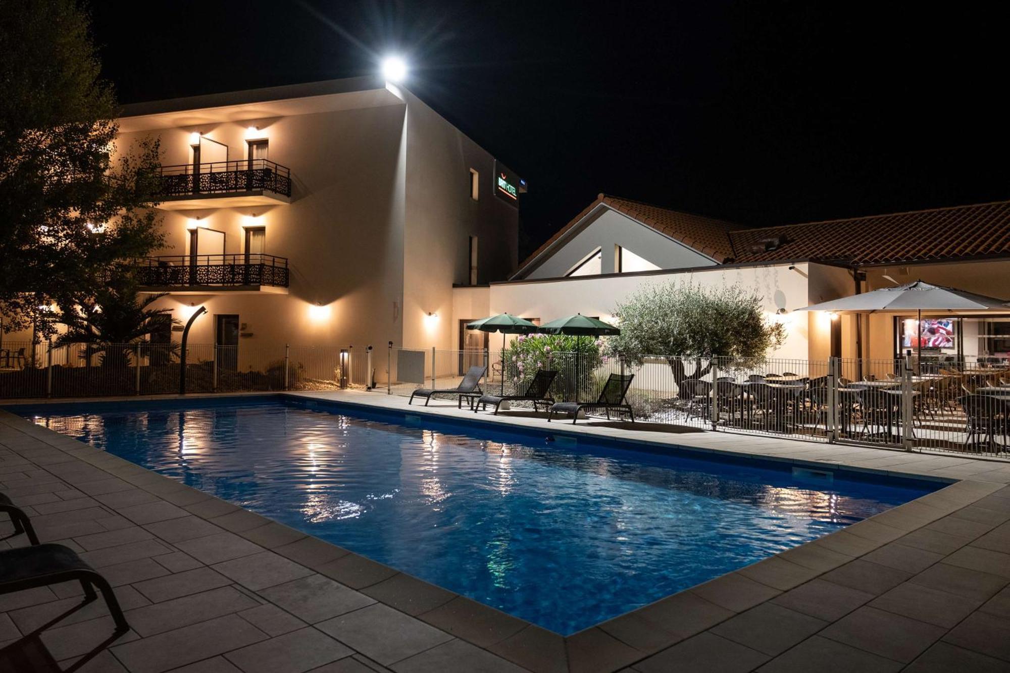Brit Hotel Privilege Фіжак Екстер'єр фото